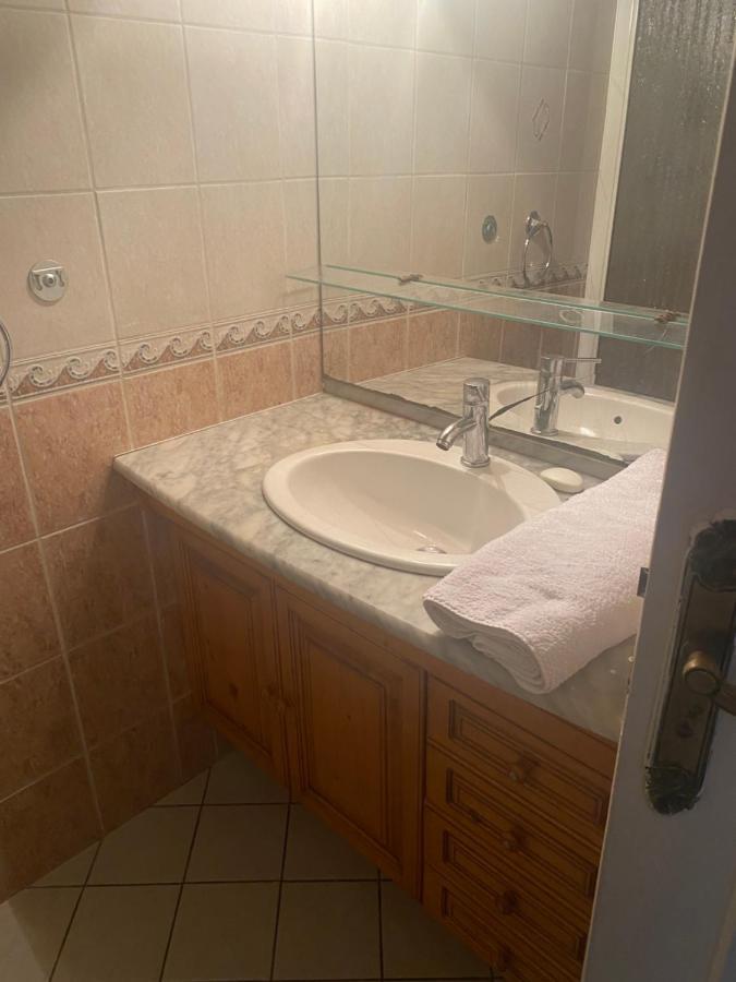 Chambre Cour Apartamento Fontaine  Exterior foto